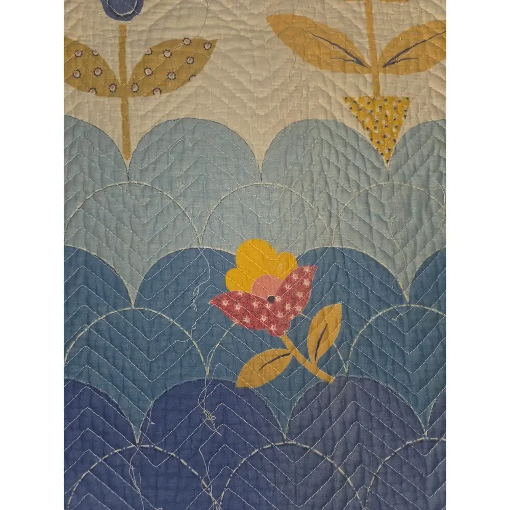 Vintage Flower Applique Cutter Quilt Full Size